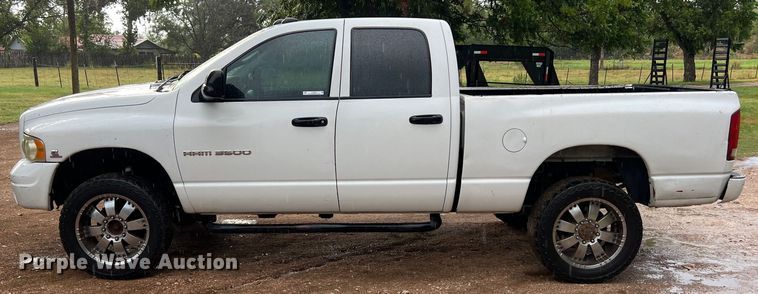 image for item LV9025 2003 Dodge Ram 3500 Quad Cab pickup truck