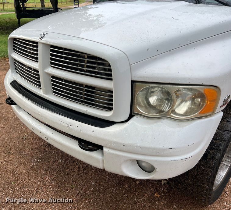 image for item LV9025 2003 Dodge Ram 3500 Quad Cab pickup truck
