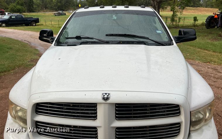 image for item LV9025 2003 Dodge Ram 3500 Quad Cab pickup truck