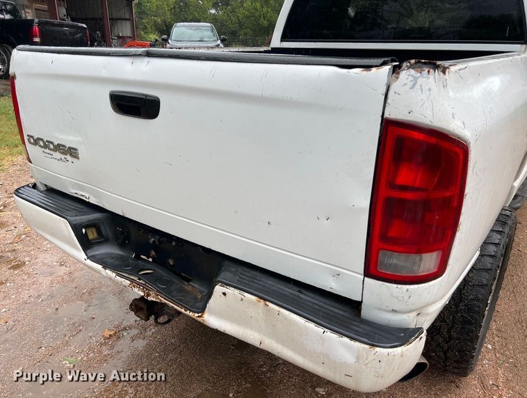 image for item LV9025 2003 Dodge Ram 3500 Quad Cab pickup truck