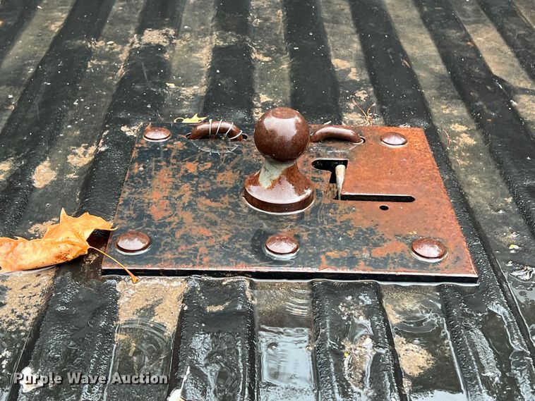 image for item LV9025 2003 Dodge Ram 3500 Quad Cab pickup truck