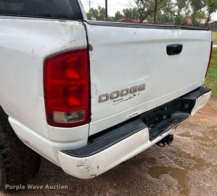 image for item LV9025 2003 Dodge Ram 3500 Quad Cab pickup truck