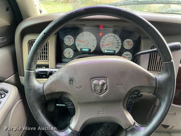 image for item LV9025 2003 Dodge Ram 3500 Quad Cab pickup truck