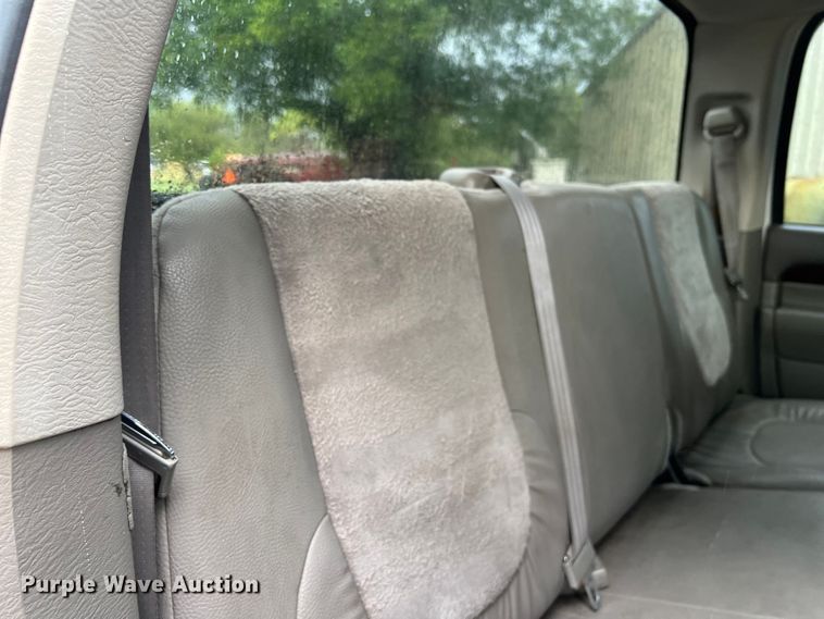 image for item LV9025 2003 Dodge Ram 3500 Quad Cab pickup truck