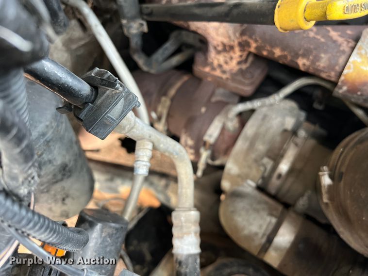 image for item LV9025 2003 Dodge Ram 3500 Quad Cab pickup truck