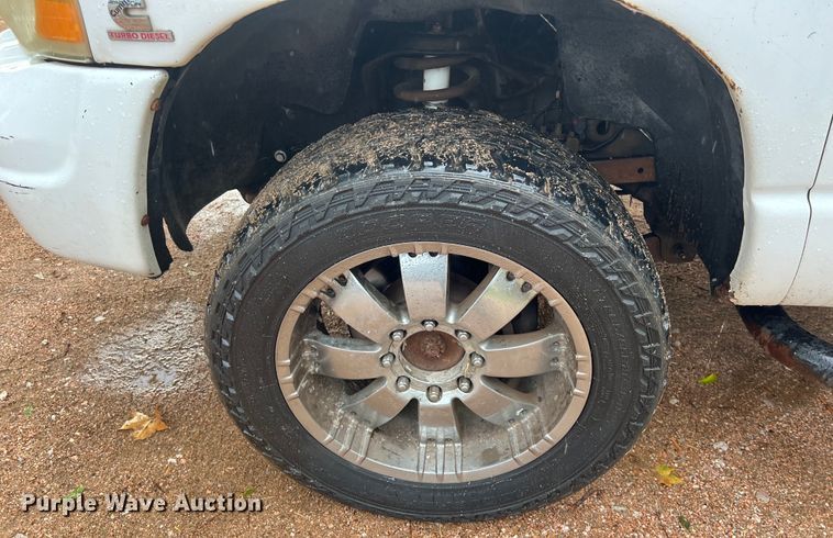 image for item LV9025 2003 Dodge Ram 3500 Quad Cab pickup truck