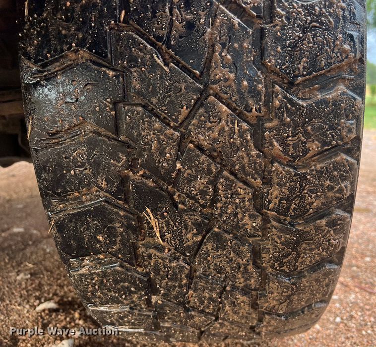 image for item LV9025 2003 Dodge Ram 3500 Quad Cab pickup truck