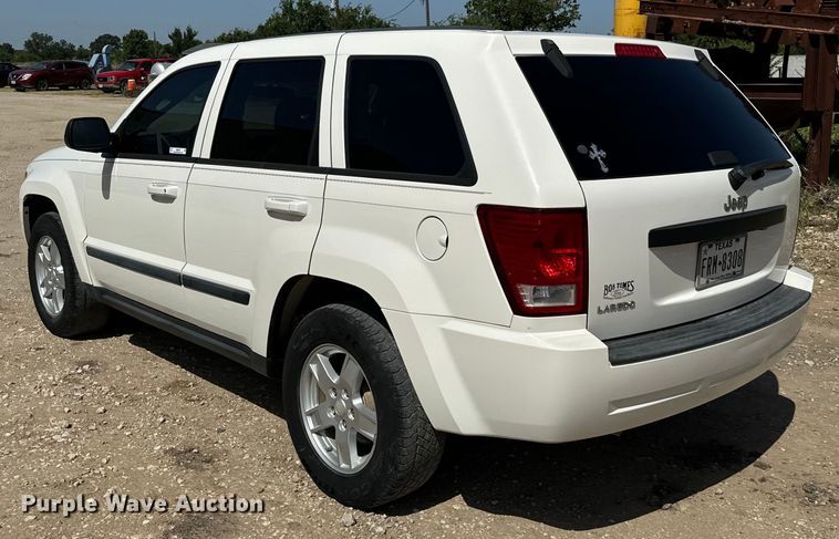 image for item NQ9641 2007 Jeep Grand Cherokee Laredo  SUV
