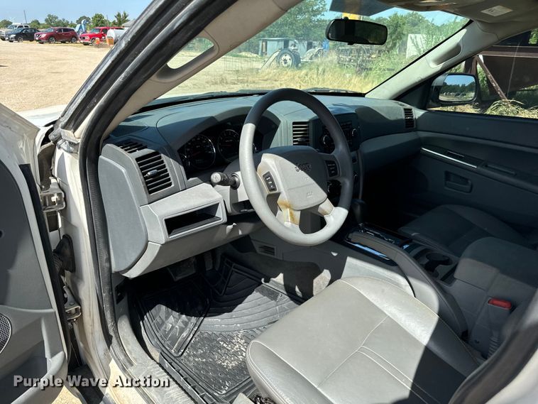 image for item NQ9641 2007 Jeep Grand Cherokee Laredo  SUV