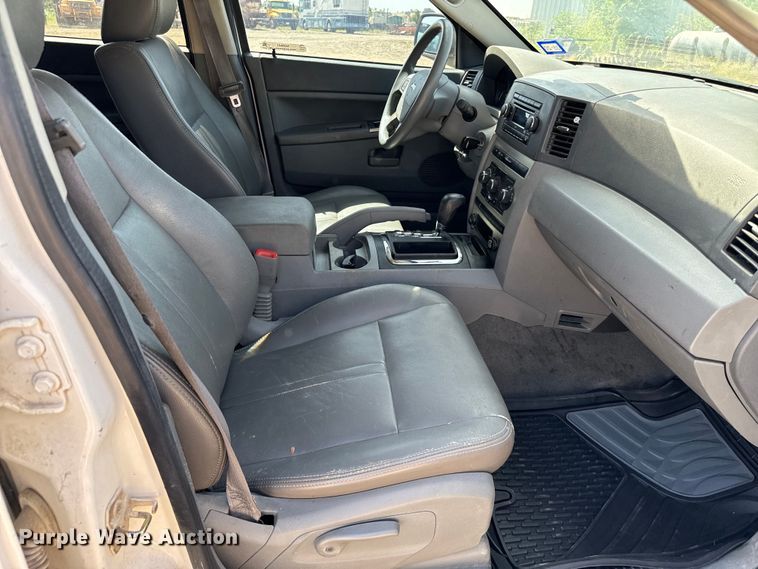 image for item NQ9641 2007 Jeep Grand Cherokee Laredo  SUV