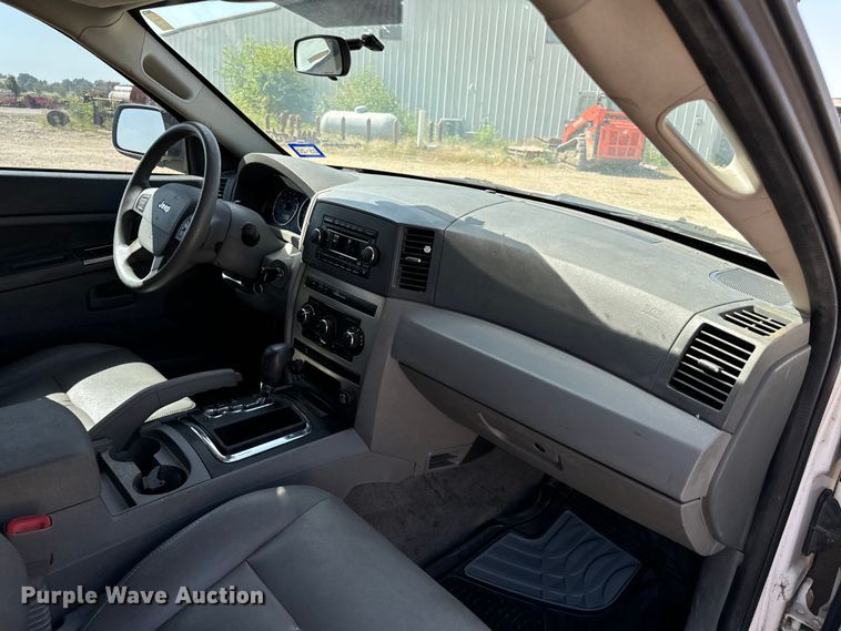 image for item NQ9641 2007 Jeep Grand Cherokee Laredo  SUV