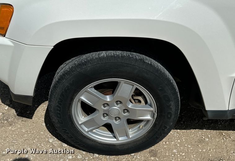 image for item NQ9641 2007 Jeep Grand Cherokee Laredo  SUV