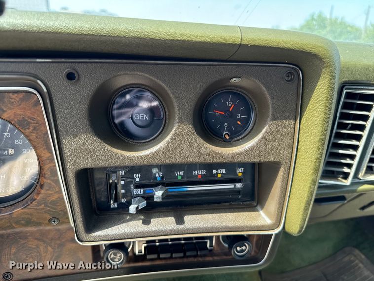 image for item NQ9642 1974 Chevrolet  Monte Carlo 