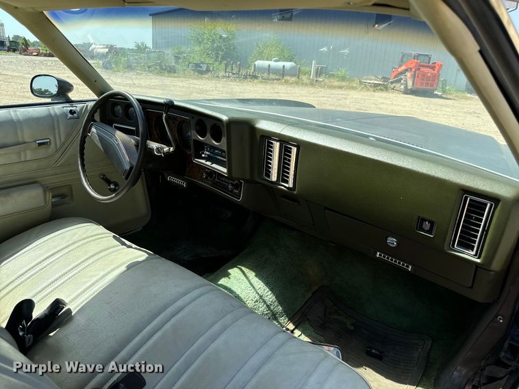 image for item NQ9642 1974 Chevrolet  Monte Carlo 