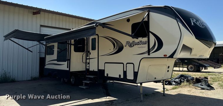 image for item NQ9643 2019 Reflection 311 camper