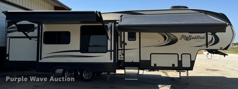 image for item NQ9643 2019 Reflection 311 camper