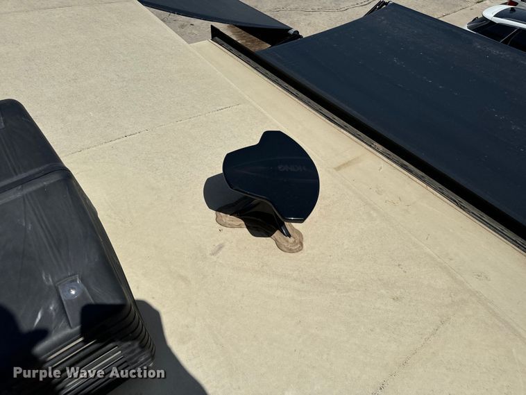 image for item NQ9643 2019 Reflection 311 camper