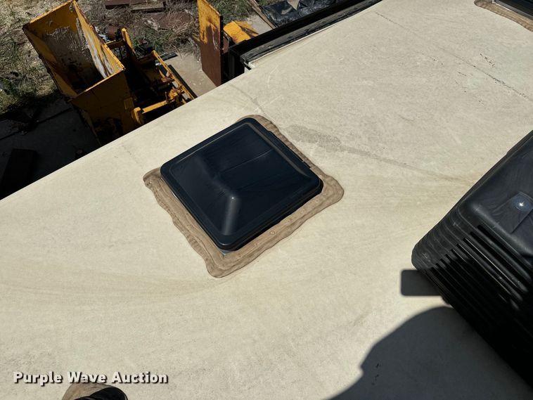 image for item NQ9643 2019 Reflection 311 camper