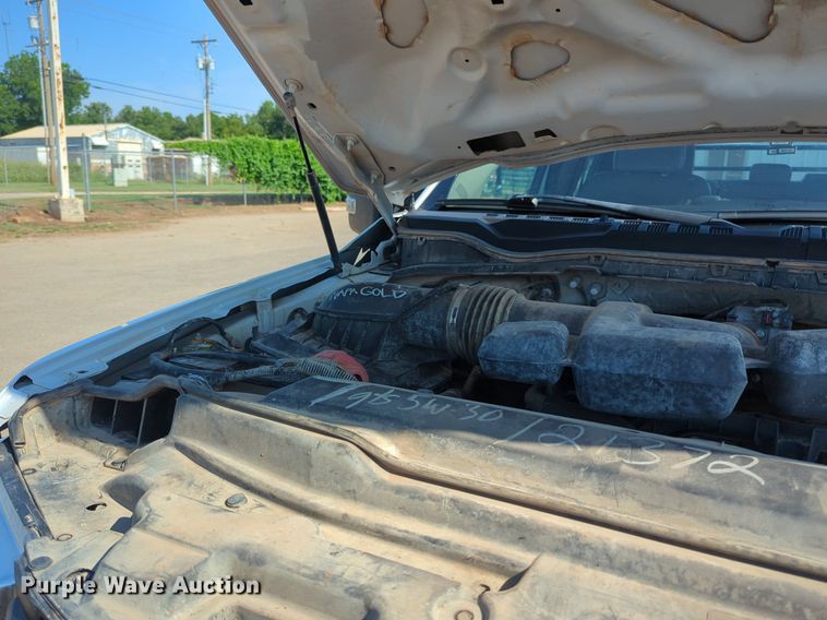 image for item NW9571 2019 Ford F250 Super Duty Crew Cab flatbed pickup truck