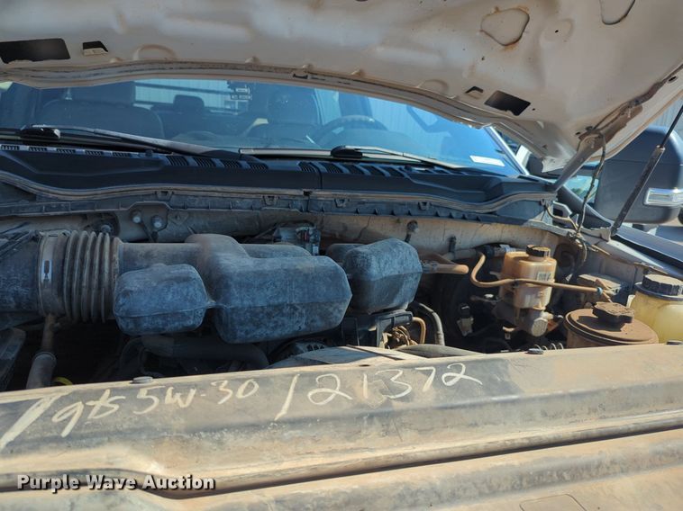 image for item NW9571 2019 Ford F250 Super Duty Crew Cab flatbed pickup truck