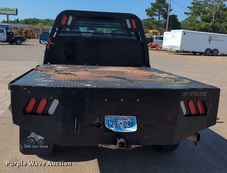 image for item NW9574 2017 Ford F250 Super Duty Crew Cab flatbed pickup truck