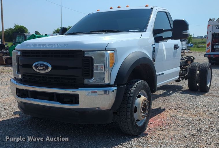 image for item NW9588 2017 Ford F550 Super Duty XL truck cab and chassis