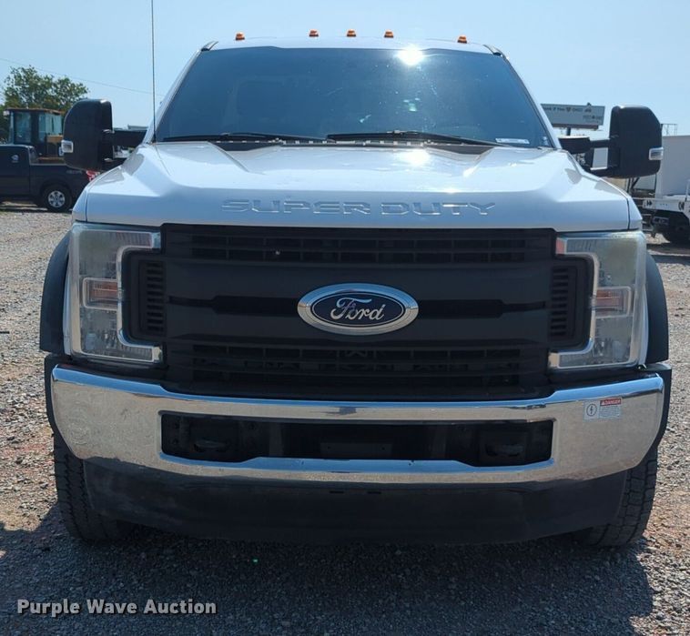 image for item NW9588 2017 Ford F550 Super Duty XL truck cab and chassis