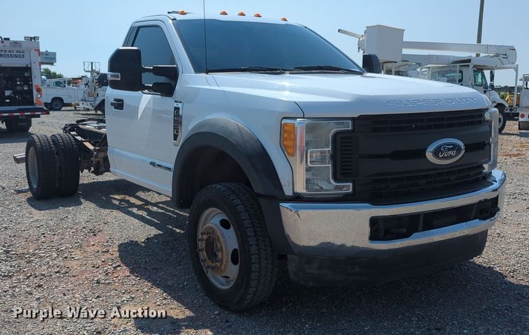 image for item NW9588 2017 Ford F550 Super Duty XL truck cab and chassis