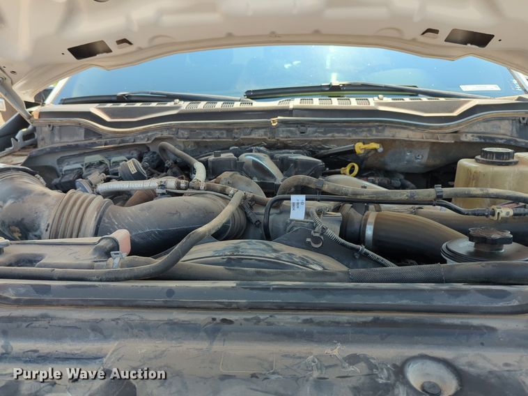 image for item NW9588 2017 Ford F550 Super Duty XL truck cab and chassis