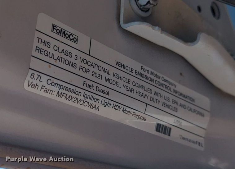 image for item NW9588 2017 Ford F550 Super Duty XL truck cab and chassis