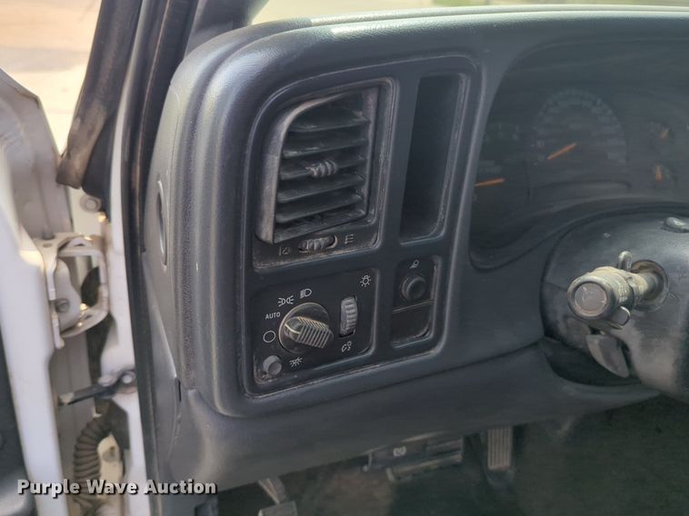 image for item NW9596 2005 Chevrolet SC1 pickup truck