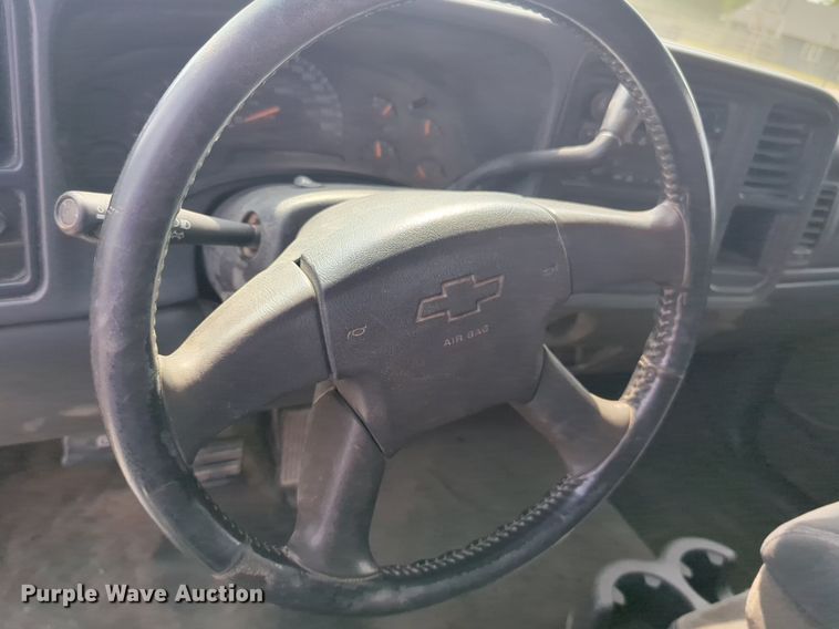 image for item NW9596 2005 Chevrolet SC1 pickup truck