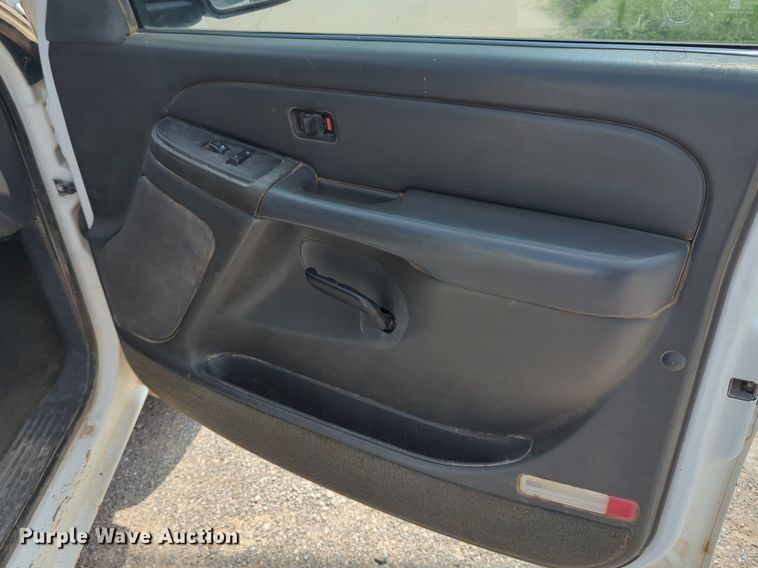 image for item NW9596 2005 Chevrolet SC1 pickup truck