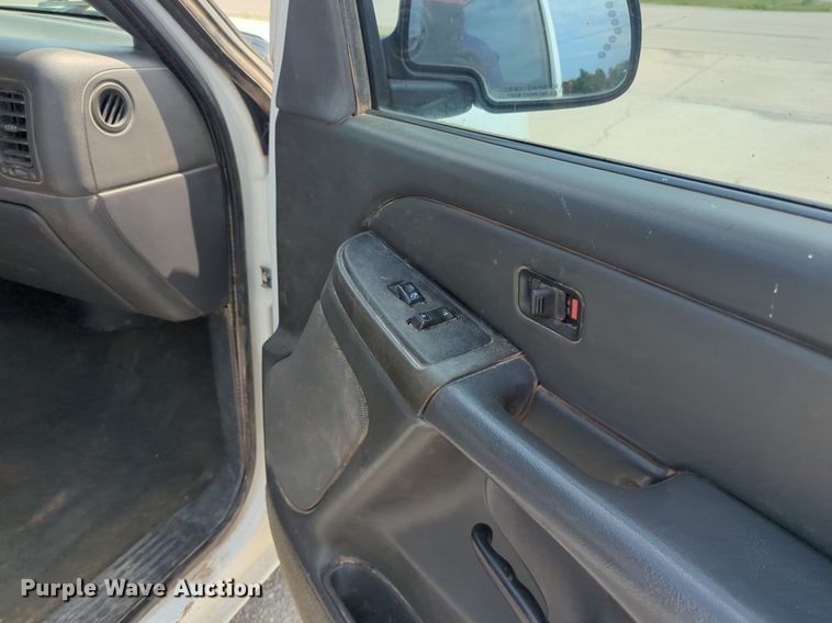 image for item NW9596 2005 Chevrolet SC1 pickup truck