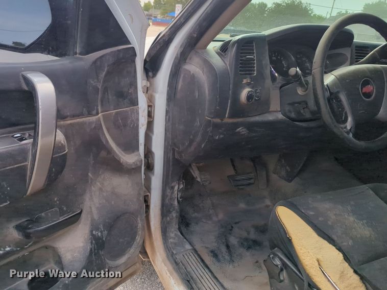 image for item NW9598 2012 Chevrolet 2SC pickup truck