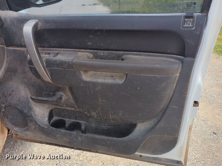 image for item NW9598 2012 Chevrolet 2SC pickup truck