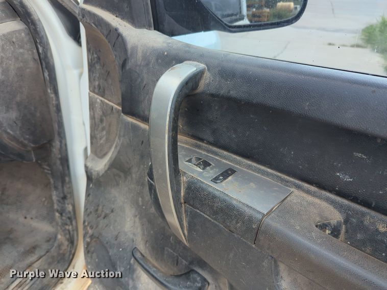 image for item NW9598 2012 Chevrolet 2SC pickup truck