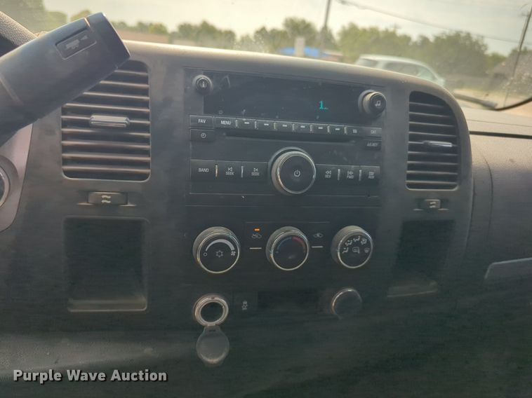 image for item NW9599 2012 Chevrolet 2SC pickup truck