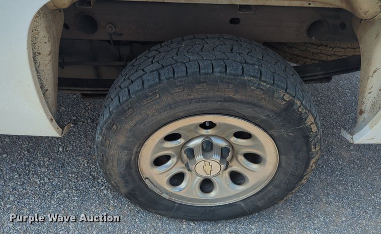 image for item NW9599 2012 Chevrolet 2SC pickup truck