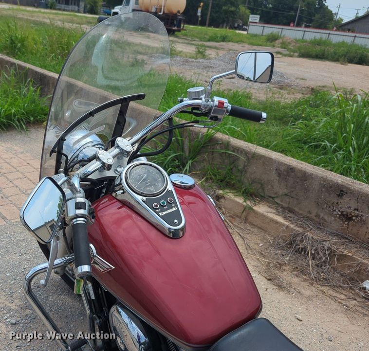 image for item NW9610 2003 Kawasaki V5E motorcycle