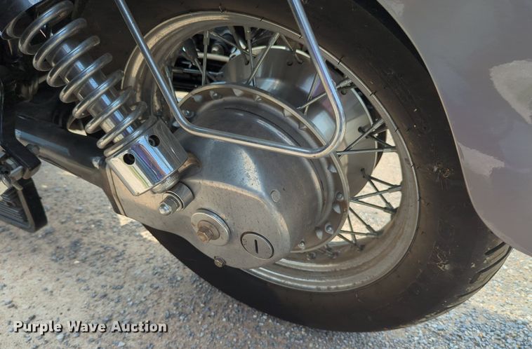 image for item NW9610 2003 Kawasaki V5E motorcycle