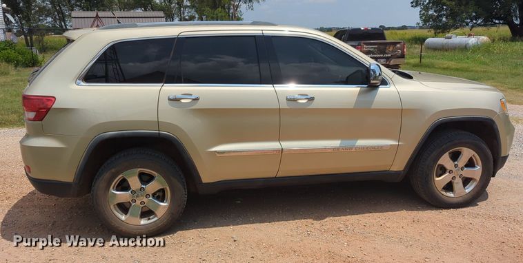 image for item NW9612 2011 Jeep Grand Cherokee Overland SUV