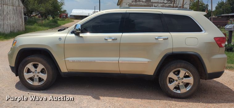 image for item NW9612 2011 Jeep Grand Cherokee Overland SUV