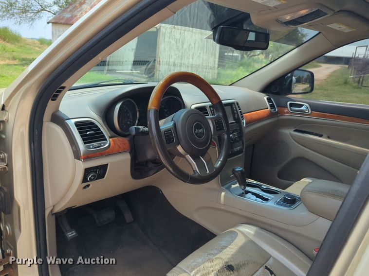 image for item NW9612 2011 Jeep Grand Cherokee Overland SUV