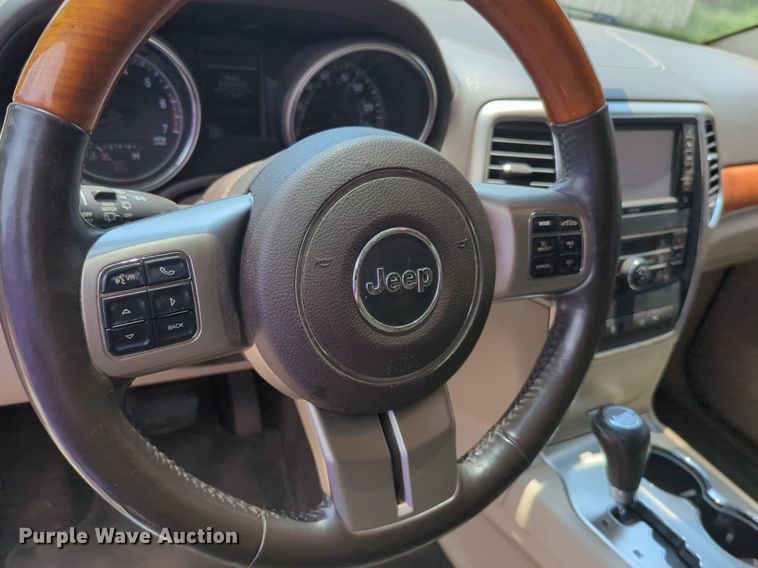image for item NW9612 2011 Jeep Grand Cherokee Overland SUV