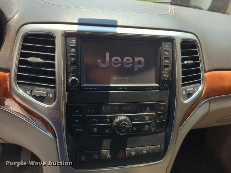 image for item NW9612 2011 Jeep Grand Cherokee Overland SUV