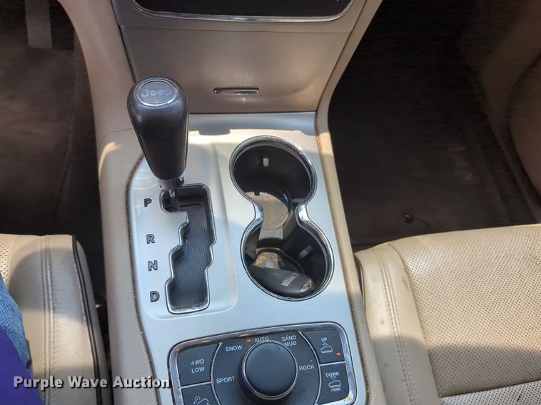 image for item NW9612 2011 Jeep Grand Cherokee Overland SUV