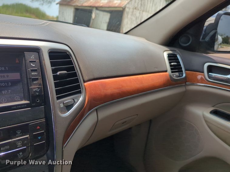 image for item NW9612 2011 Jeep Grand Cherokee Overland SUV