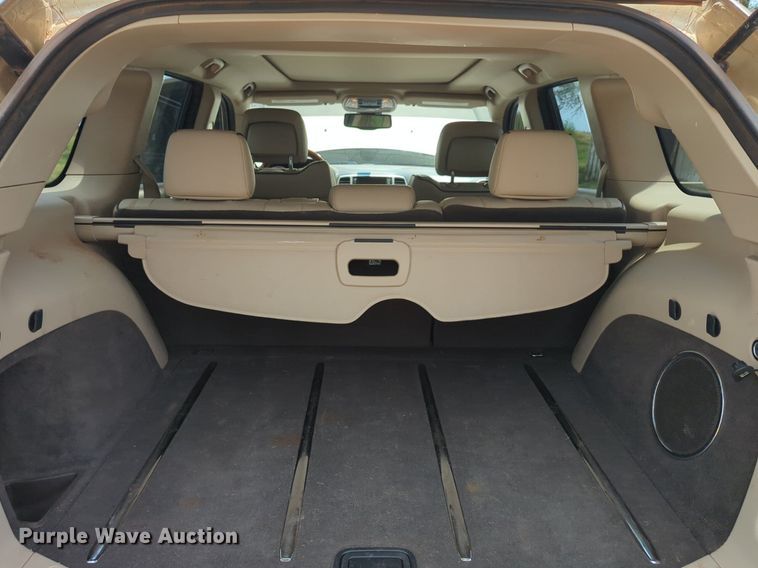 image for item NW9612 2011 Jeep Grand Cherokee Overland SUV