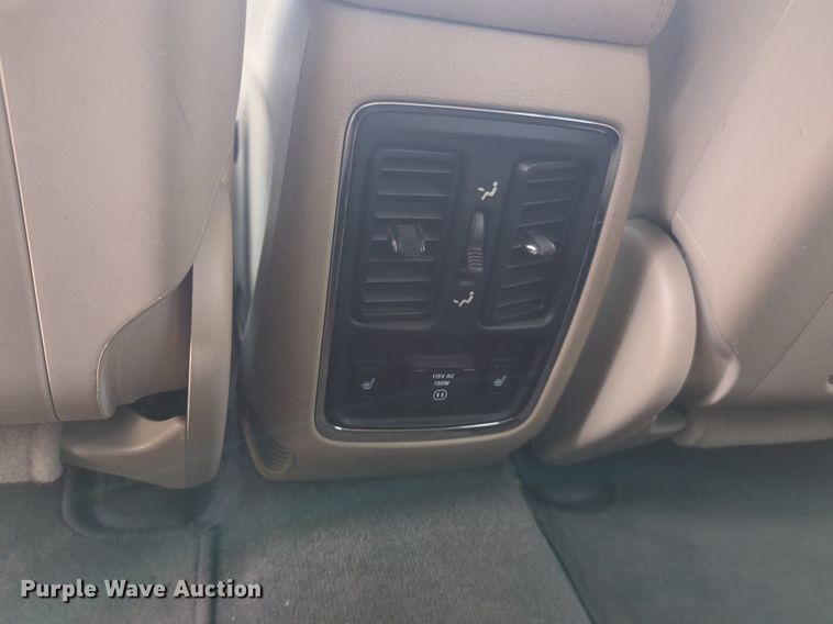 image for item NW9612 2011 Jeep Grand Cherokee Overland SUV